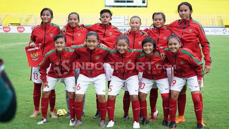 Timnas putri Indonesia  akan menghadapi Vietnam di laga perdana SEA Games 2019, Jumat (29/11/19) Copyright: © INDOSPORT/Muhammad Effendi