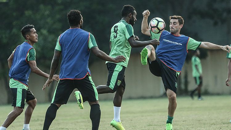 Suasana latihan Persebaya Surabaya. Copyright: © Media Persebaya