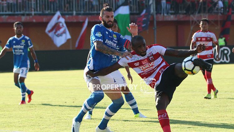 Madura United vs Persib. Copyright: © Twitter/MaduraUnitedFC