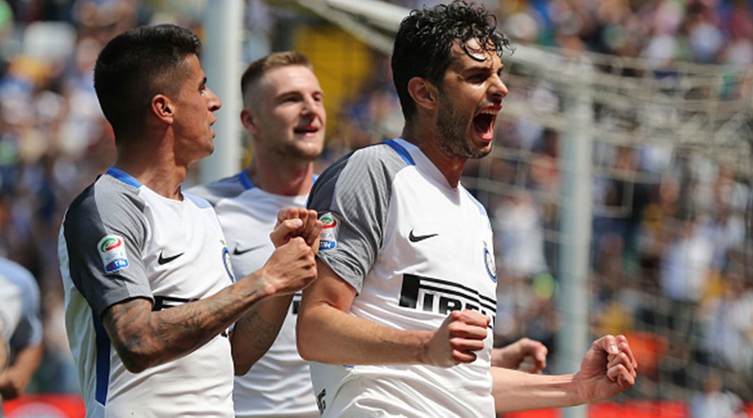 Bek Inter Milan. Andrea Ranochia berselebrasi setelah mencetak gol ke gawang Udinese. Copyright: © INDOSPORT