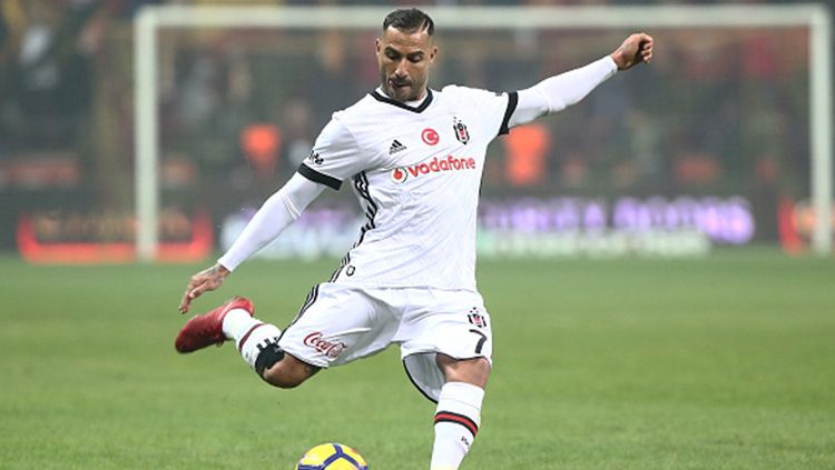 Ricardo Quaresma tampil berseragam Besiktas. Copyright: © INDOSPORT