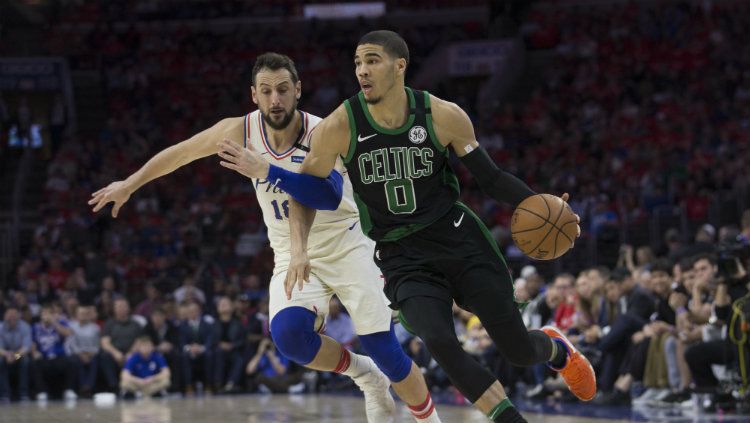 Boston Celtics vs Philadelphia 76ers. Copyright: © INDOSPORT