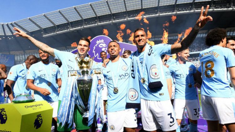 Man City merayakan gelar Juara Liga Inggris 2017/18. Copyright: © Dailystar