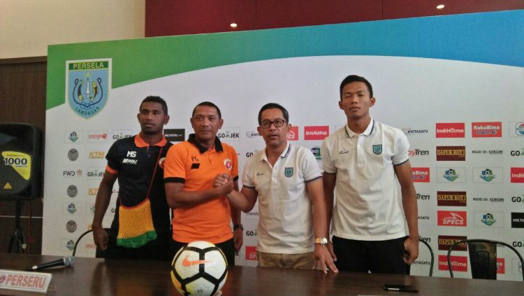 Jumpa pers jelang laga Persela vs Perseru. Copyright: © Media Perseru