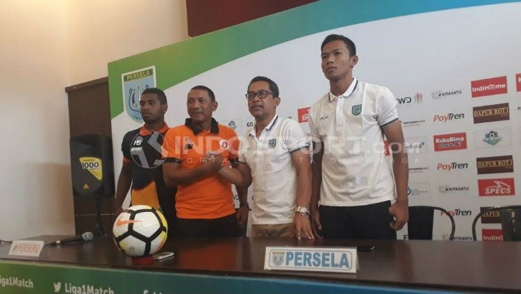 Konferensi pers jelang Persela vs Perseru. Copyright: © Fitra Herdian/INDOSPORT