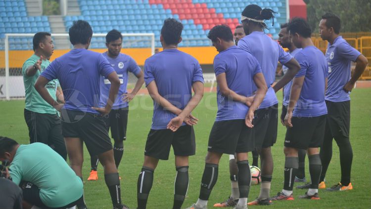 Sesi latihan Sriwijaya FC Copyright: © Muhammad Effendi/INDOSPORT