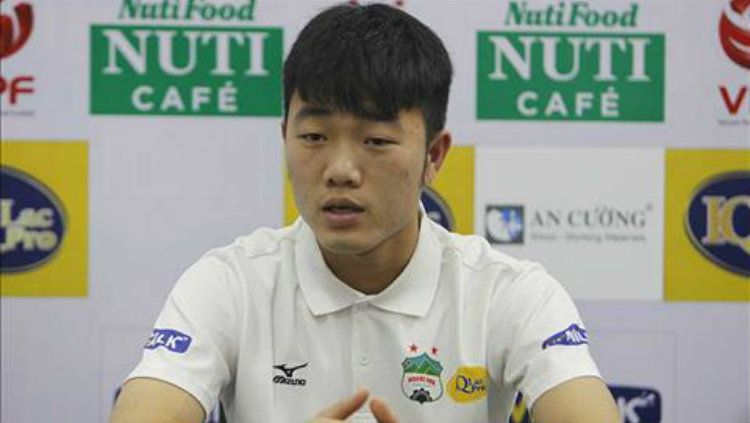 Pemain Vietnam Luong Xuan Truong yang dirumorkan ke Persib Bandung. Copyright: © bongda24h.vn