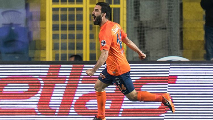 Arda Turan diskors 16 laga. Copyright: © INDOSPORT