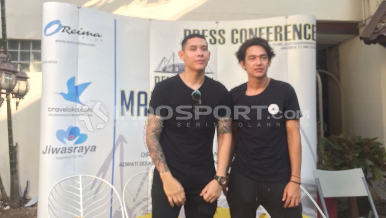 Ganindra Bimo dan Adipati Dolken Copyright: © Alfia Nurul Fadilla/INDOSPORT.COM