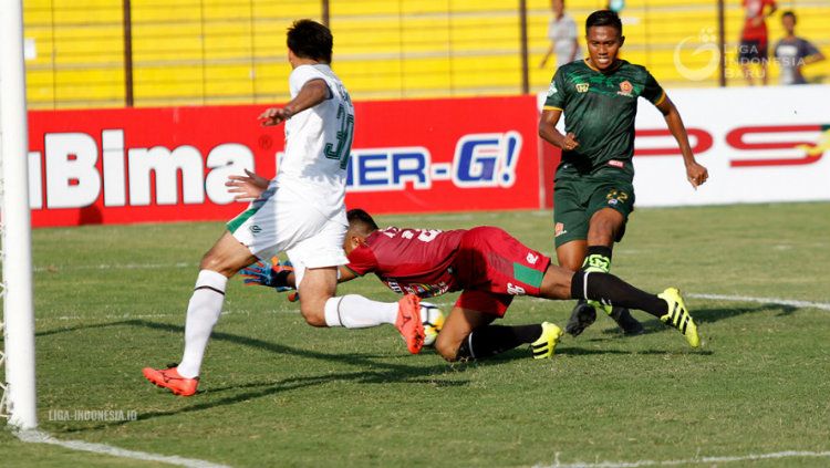 PS TIRA vs PSMS Medan. Copyright: © Liga 1 Indonesia