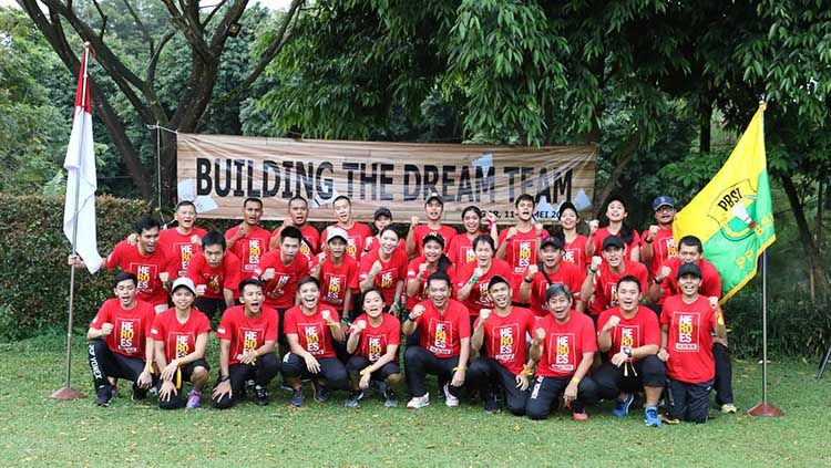 Keseruan team building tim Piala Thomas dan Uber 2018. Copyright: © HUMAS PBSI