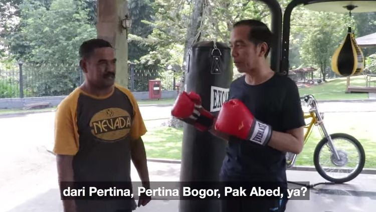 Jokowi bermain Tinju Copyright: © YouTube