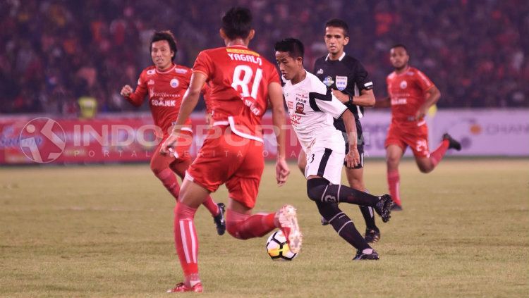 Persija vs Madura United Copyright: © INDOSPORT/Herry Ibrahim