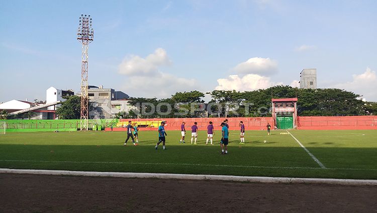 Skuat PSM Makassar menjalani latihan. Copyright: © Wira Wahyu Utama/INDOSPORT