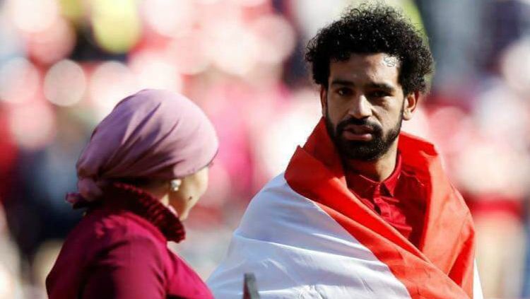 Mohamed Salah dan sang istri. Copyright: © Twitter/Shaimaa Khalil
