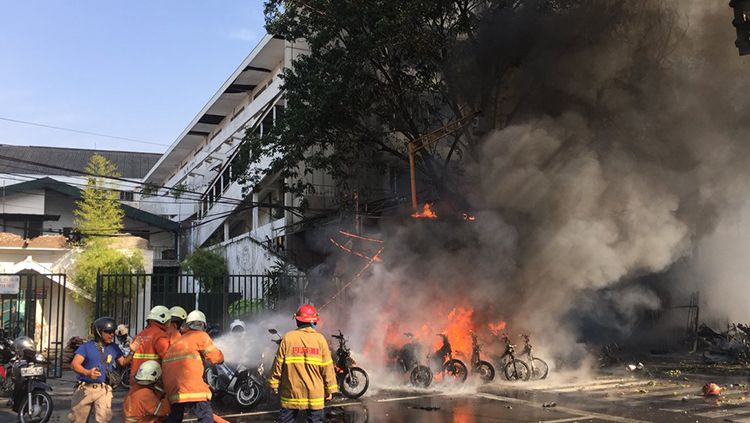 Ada lima stadion sepak bola Indonesia pernah mengalami insiden bom meledak, serupa yang terjadi baru-baru ini di Medan, Sumatra Utara. Copyright: © BBC News Indonesia