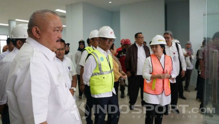 Menteri Koordinator (Menko) Pembangunan Manusia dan Kebudayaan (PMK) ,Puan Maharani dan Gubernur Sumsel, H Alex Noerdin tinjau venue Asian Games 2018 Copyright: © INDOSPORT/Muhammad Effendi