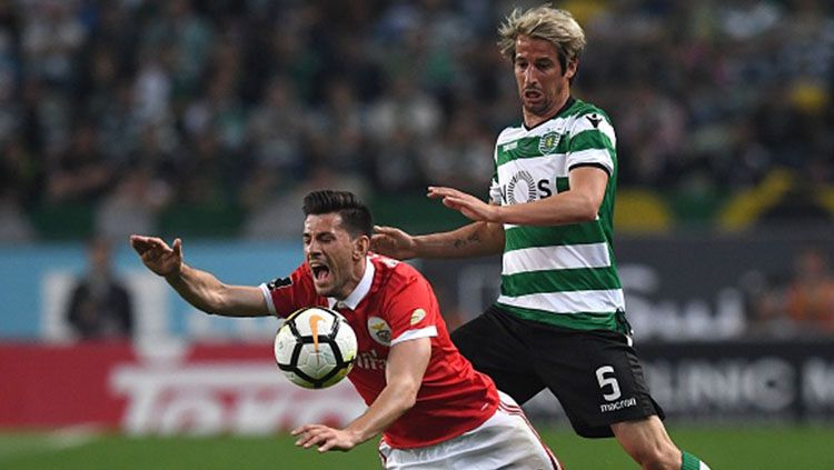 Fabio Coentrao (kanan) Copyright: © INDOSPORT