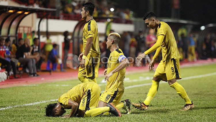 Bhayangkara FC vs Mitra Kukar Copyright: © INDOSPORT/Herry Ibrahim