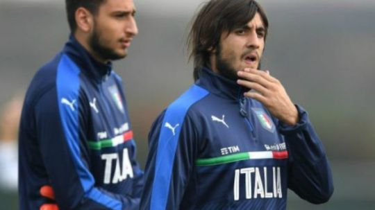 Donnarumma dan Mattia Perin. Copyright: © Sidomi