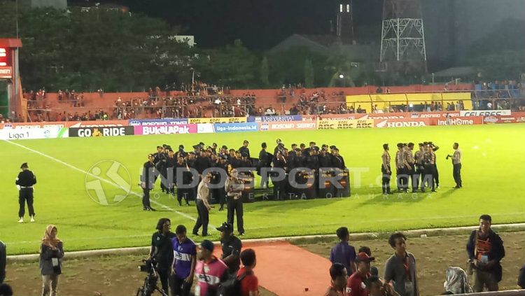 PSM Makassar vs Borneo FC. Copyright: © INDOSPORT/Wira Wahyu Utama
