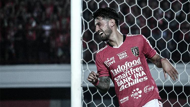 Selebrasi pemain Bali United, Stefano Lilipaly. Copyright: © baliutd.com