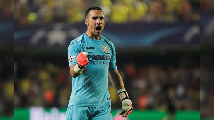 Sergio Asenjo, penjaga gawang Villareal. Copyright: © Uk sport