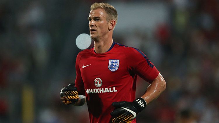 Mengaku lebih baik dari Hugo Lloris, Joe Hart yang baru direkrut beberapa waktu lalu siap merebut posisi kiper utama Tottenham Hotspur. Copyright: © Getty Image