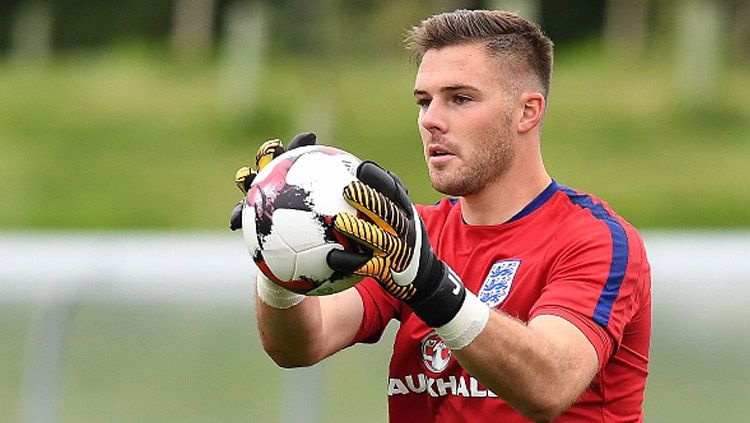 Eks andalan Timnas Inggris, Jack Butland, memutuskan untuk berlabuh ke Crystal Palace meskipun sempat menjadi target transfer Liverpool beberapa waktu lalu. Copyright: © Getty Image