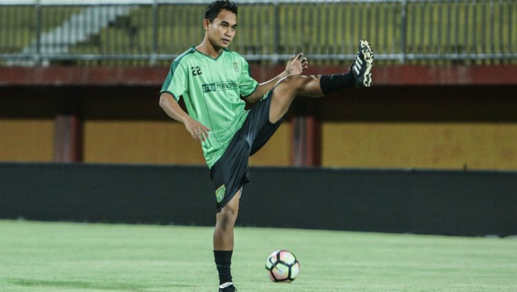 Sriwijaya FC mendatangkan eks bek Persebaya, Abu Rizal Maulana. Copyright: © Media Persebaya