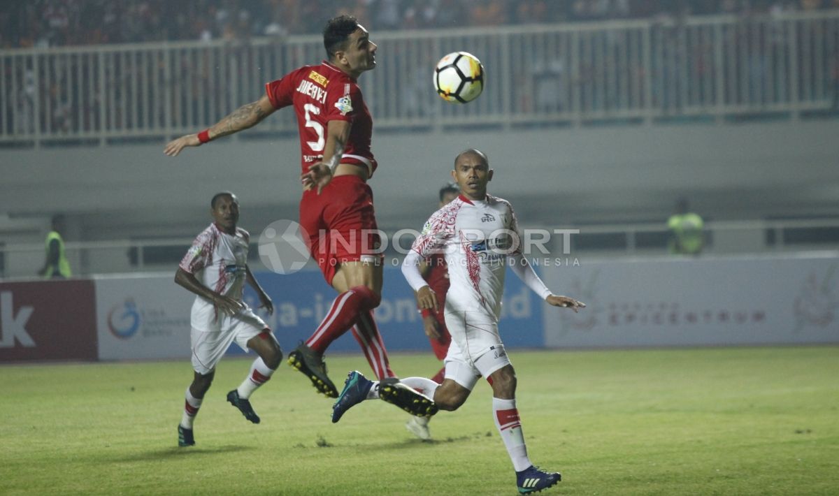 Persija Jakarta vs Persipura Jayapura Copyright: © INDOSPORT/Herry Ibrahim