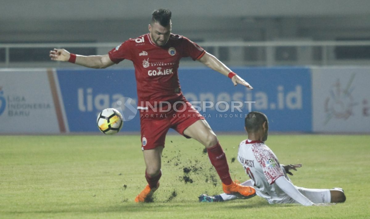 Persija Jakarta vs Persipura Jayapura Copyright: © INDOSPORT/Herry Ibrahim