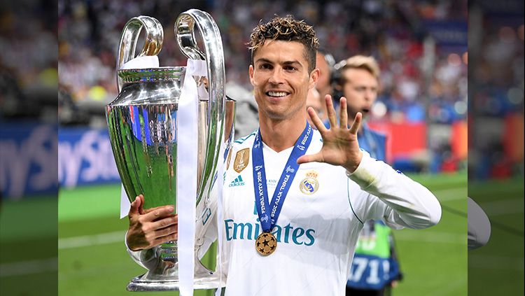 Ronaldo Merayakan Juara. Copyright: © Getty Images