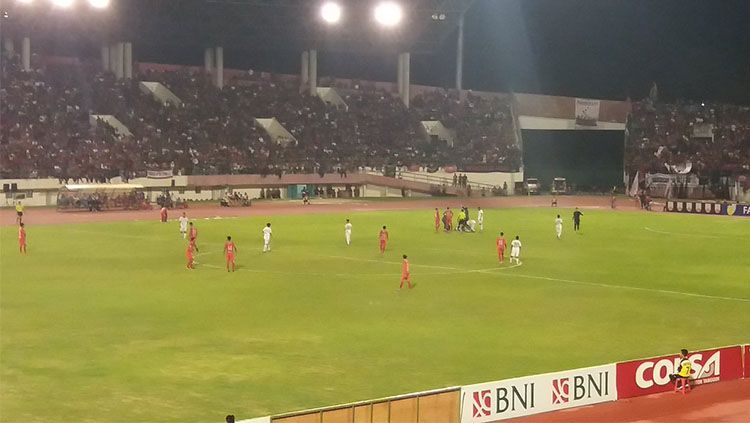 Persis Solo vs Timnas U-19. Copyright: © Twitter/@Adi_Wicaksana