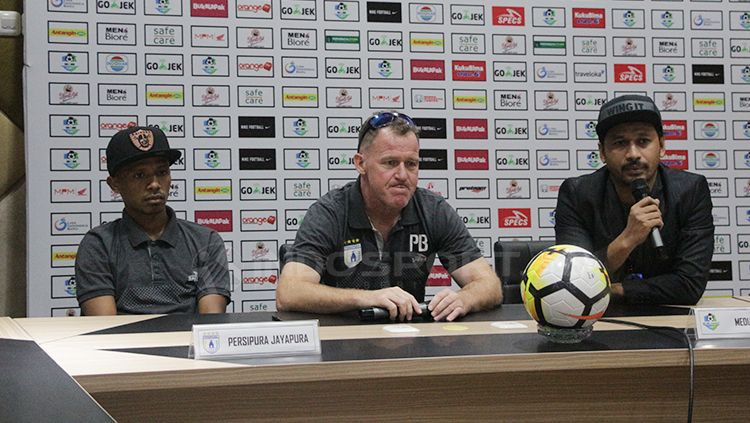 Persipura Jayapura dalam jumpa pers. Copyright: © Fitra Herdian/INDOSPORT