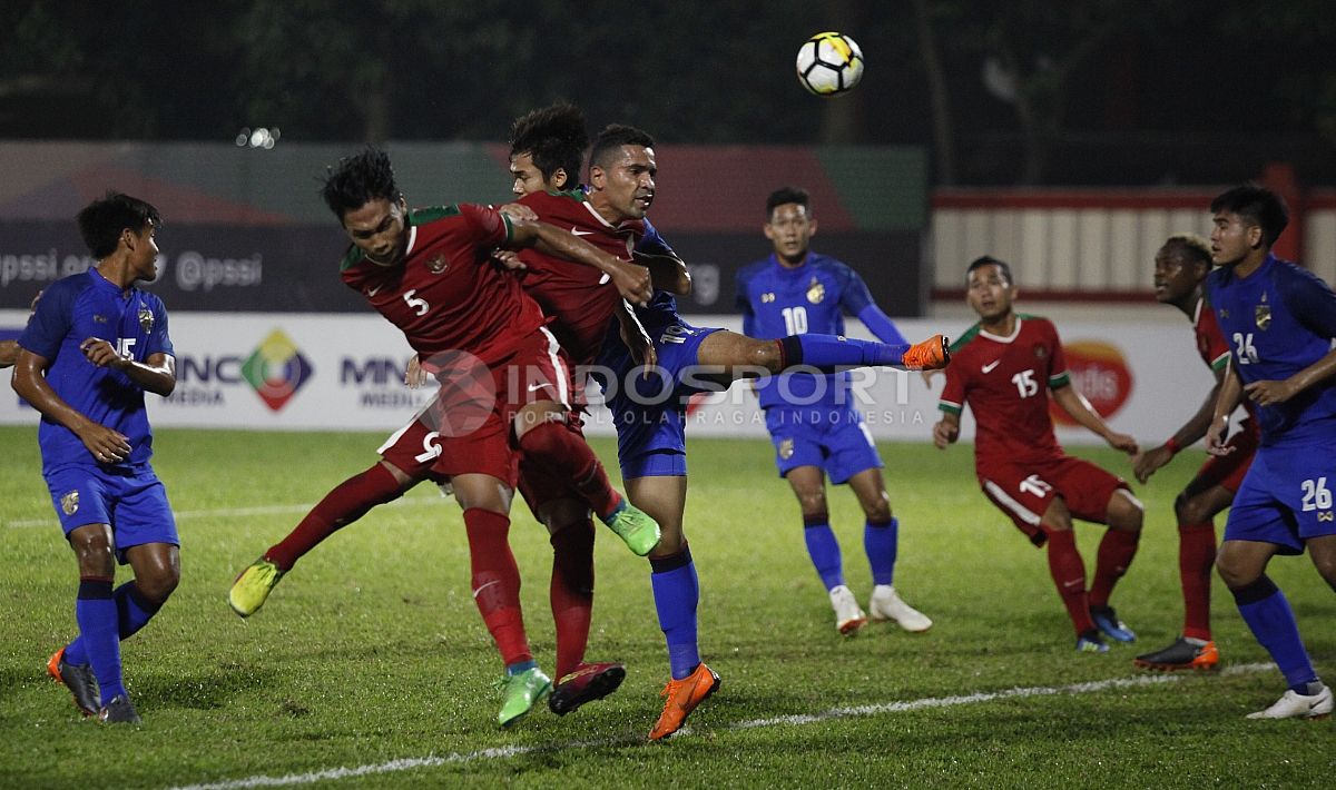 Timnas Indonesia U-23 vs Thailand U-23 Copyright: © INDOSPORT/Herry Ibrahim
