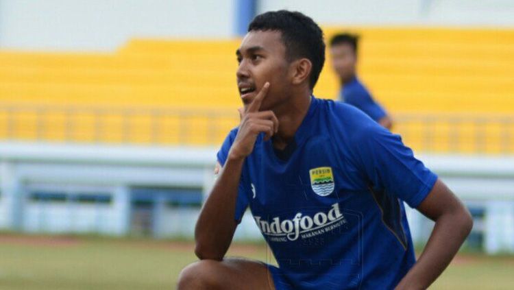 Penggawa Persib Bandung U-19, Ilham Qolba saat melakukan selebrasi. Copyright: © Twitter@persib