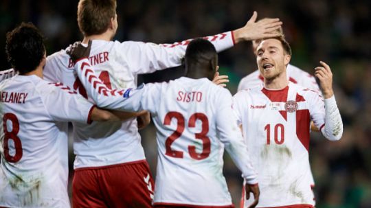 Timnas Denmark saat melalukan selebrasi usai cetak gol. Copyright: © Getty Images