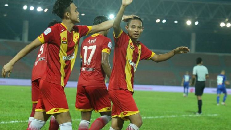 Evan Dimas selebrasi setelah mencetak gol Copyright: © BeritaHarian