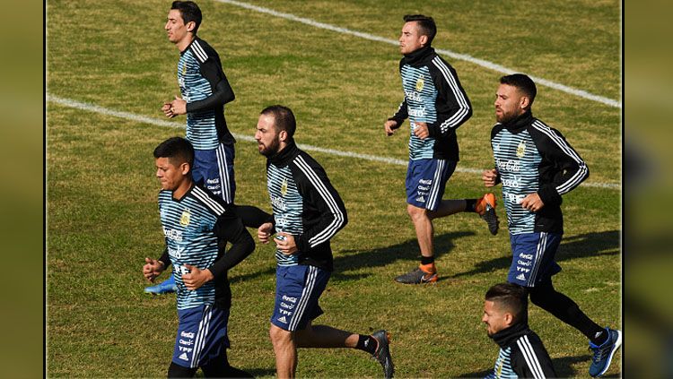 Timnas Argentina saat sedang latihan. Copyright: © Getty Images