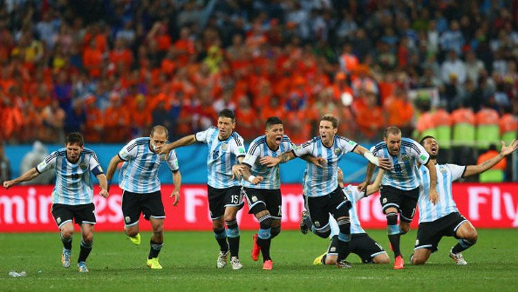 Selebrasi para pemain Timnas Argentina saat memastikan diri ke Final Piala DUnia 2014 Copyright: © Getty Images