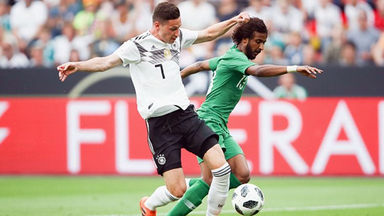 Aksi Julian Draxler di laga Jerman vs Arab Saudi. Copyright: © Getty Images