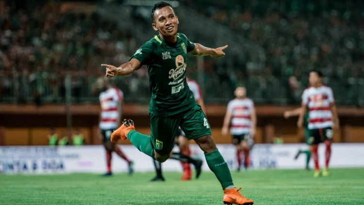 Laga PSM Makassar vs Persebaya Surabaya jadi laga emosional bagi Irfan Jaya. Copyright: © Media Persebaya