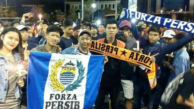 Bobotoh dan The Jakmania Copyright: © Istimewa