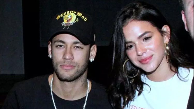 Kebersamaan Bruna Marquezine dan Neymar. Copyright: © INDOSPORT