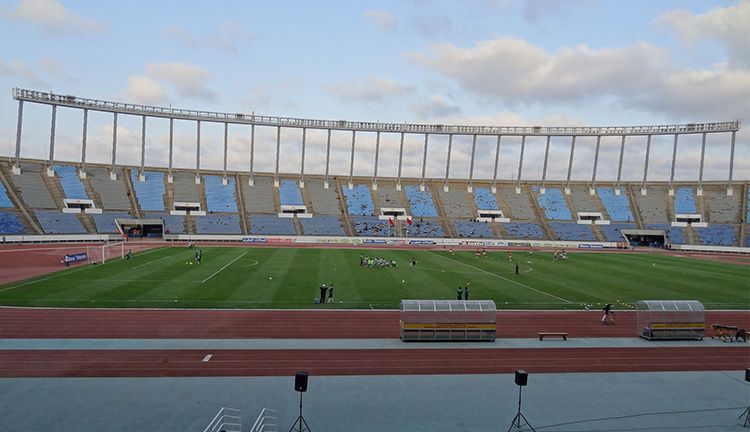 Stadion Moulay Abdallah di Maroko dengan kapasitas 65.000 penonton. Copyright: © Groundhopping Merseburg