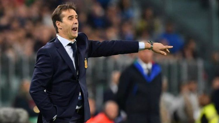 Julen Lopetegui resmi dipecat dari kursi kepelatihan Timnas Spanyol. Copyright: © Getty Images