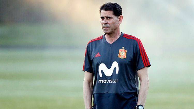 Fernando Hierro langsung jalani latihan perdana bersama Timnas Spanyol. Copyright: © Getty Images