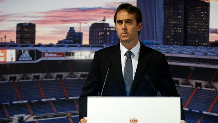 Julen Lopetegui kala diperkenalkan sebagai pelatih anyar Real Madrid. Copyright: © Getty Images