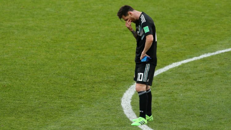 Lionel Messi usai laga Grup D Piala Dunia 2018 antara Argentina vs Islandia yang berakhir imbang, Sabtu (16/06/18). Copyright: © twitter.com/OptaJoe